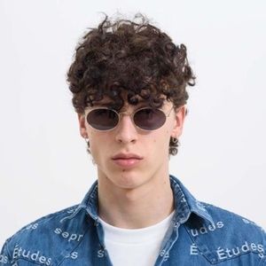 SUN BUDDIES Aaliyah Sunglasses (Silver/Dark Blue)